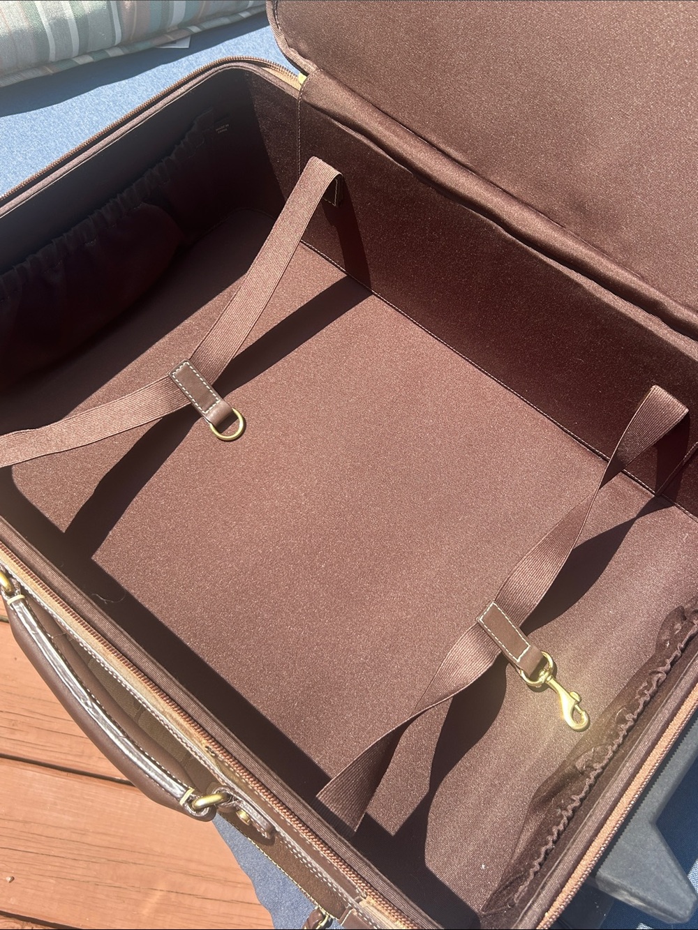 Coach on wheels 👀two way luggage🥳🥳❌❌ - Picture 9 of 14